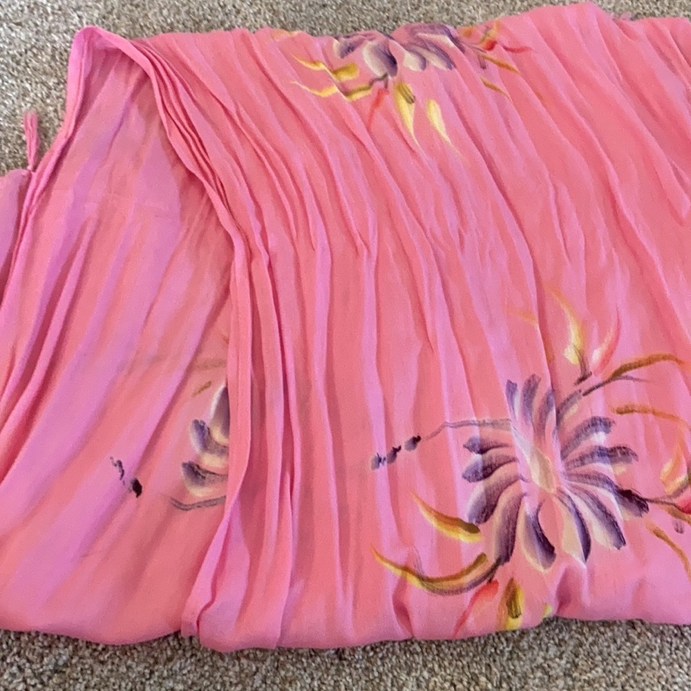 😍 5 for $20 Pink Floral Scarf